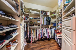 Primary Bedroom Walk-in Closet1