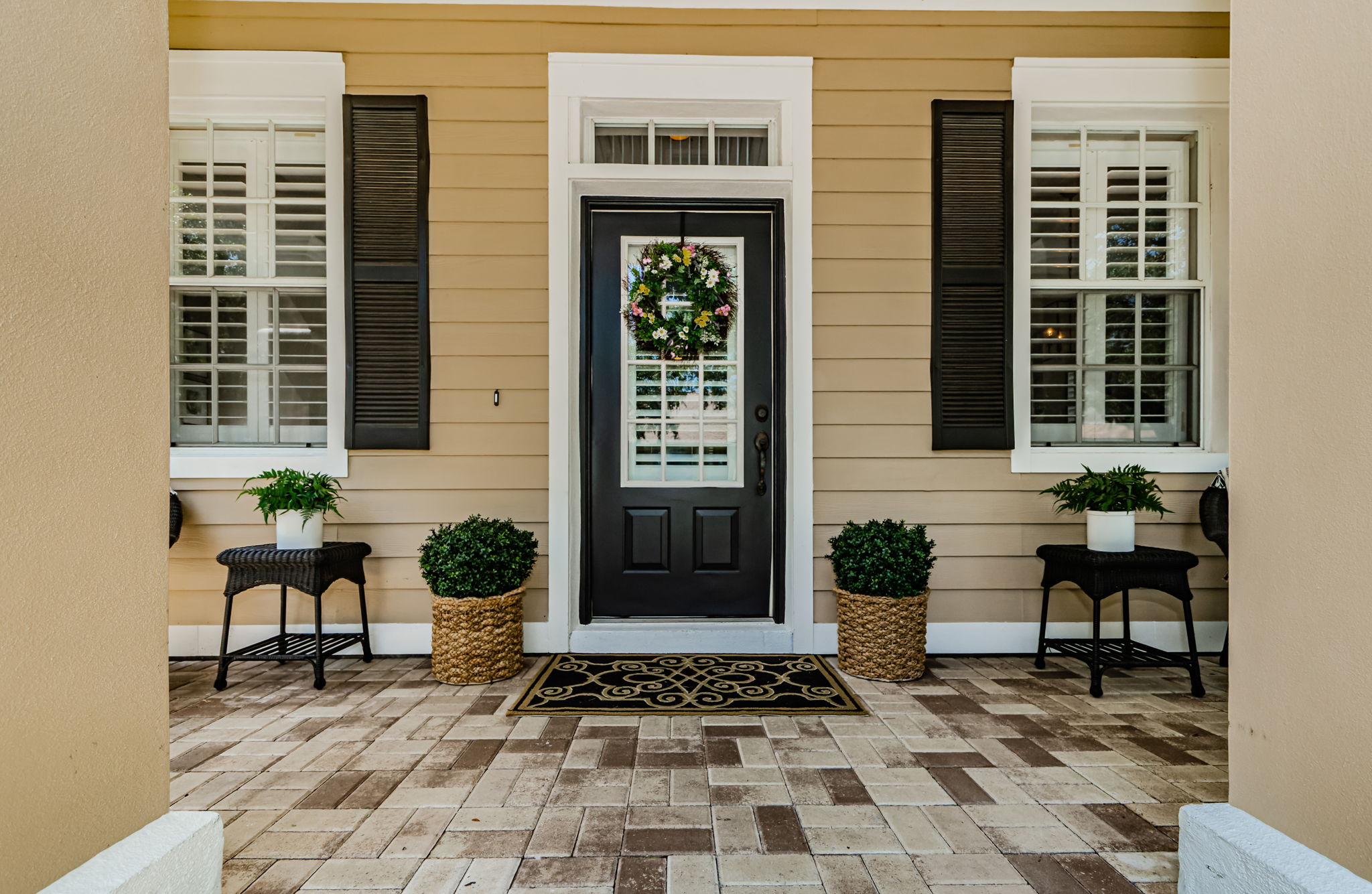 Front Exterior Entrance 1D
