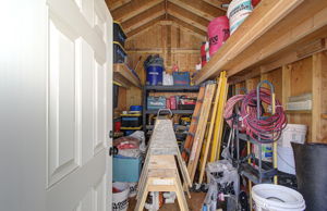  Photo 32