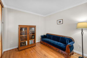 27. Den-Sitting room