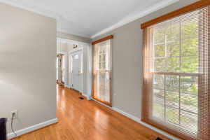 28. Den-Sitting room