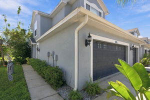 040_Front Exterior 4