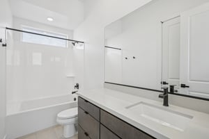 E Utah Ave-S1510-019.jpg