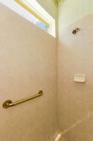 Primary Bathroom 1d