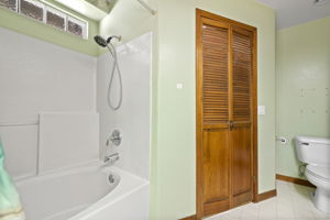  Photo 31