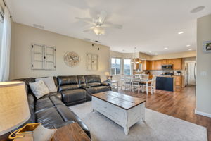 10319 Gold Rush Ct, Reno, NV 89521, USA Photo 8