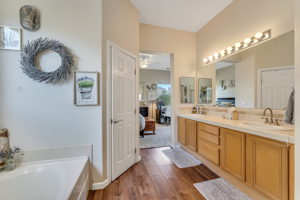 10319 Gold Rush Ct, Reno, NV 89521, USA Photo 18