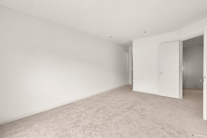 24. Upper bedroom.jpg