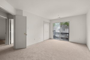 26. Upper bedroom.jpg