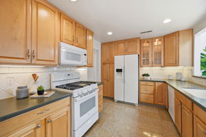 016_F8_1032 Rio Vista Dr
