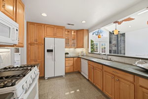 017_F8_1032 Rio Vista Dr
