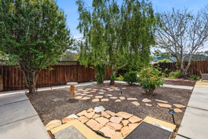 040_F8_1032 Rio Vista Dr