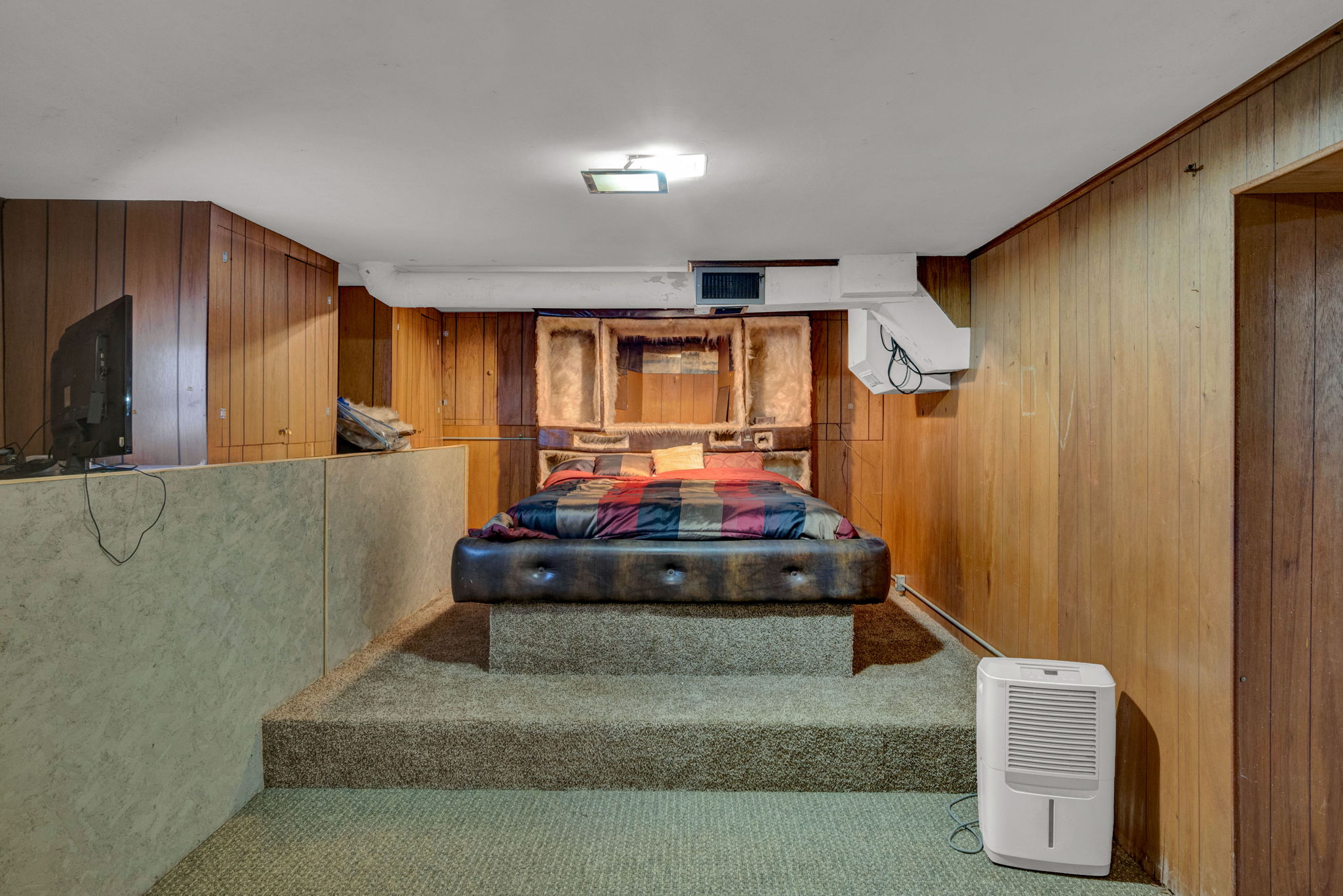  Photo 48