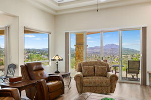 Living Room (3)