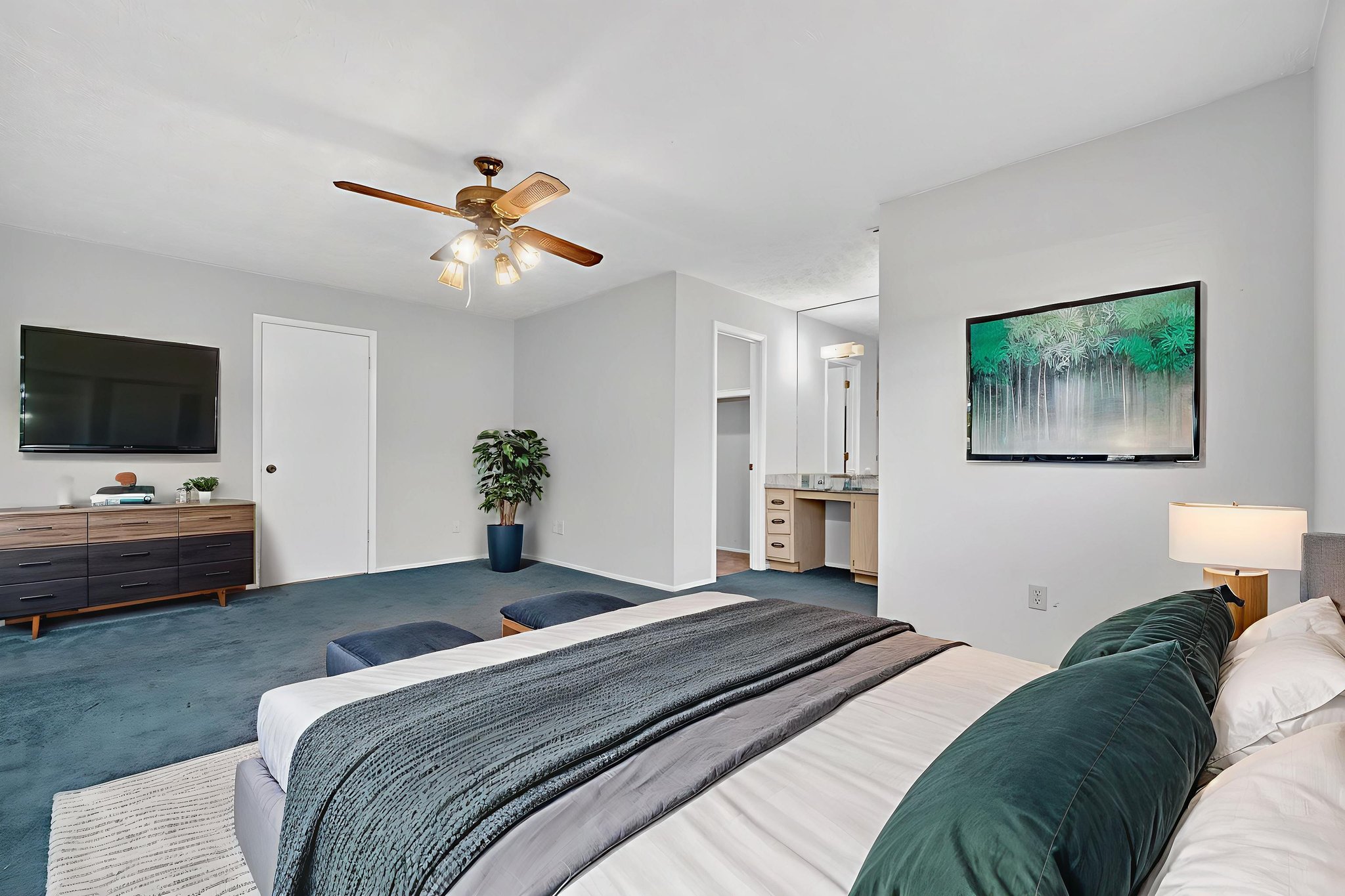 10320 Brownwood Ave-Orlando, FL-18 virtually staged.jpeg