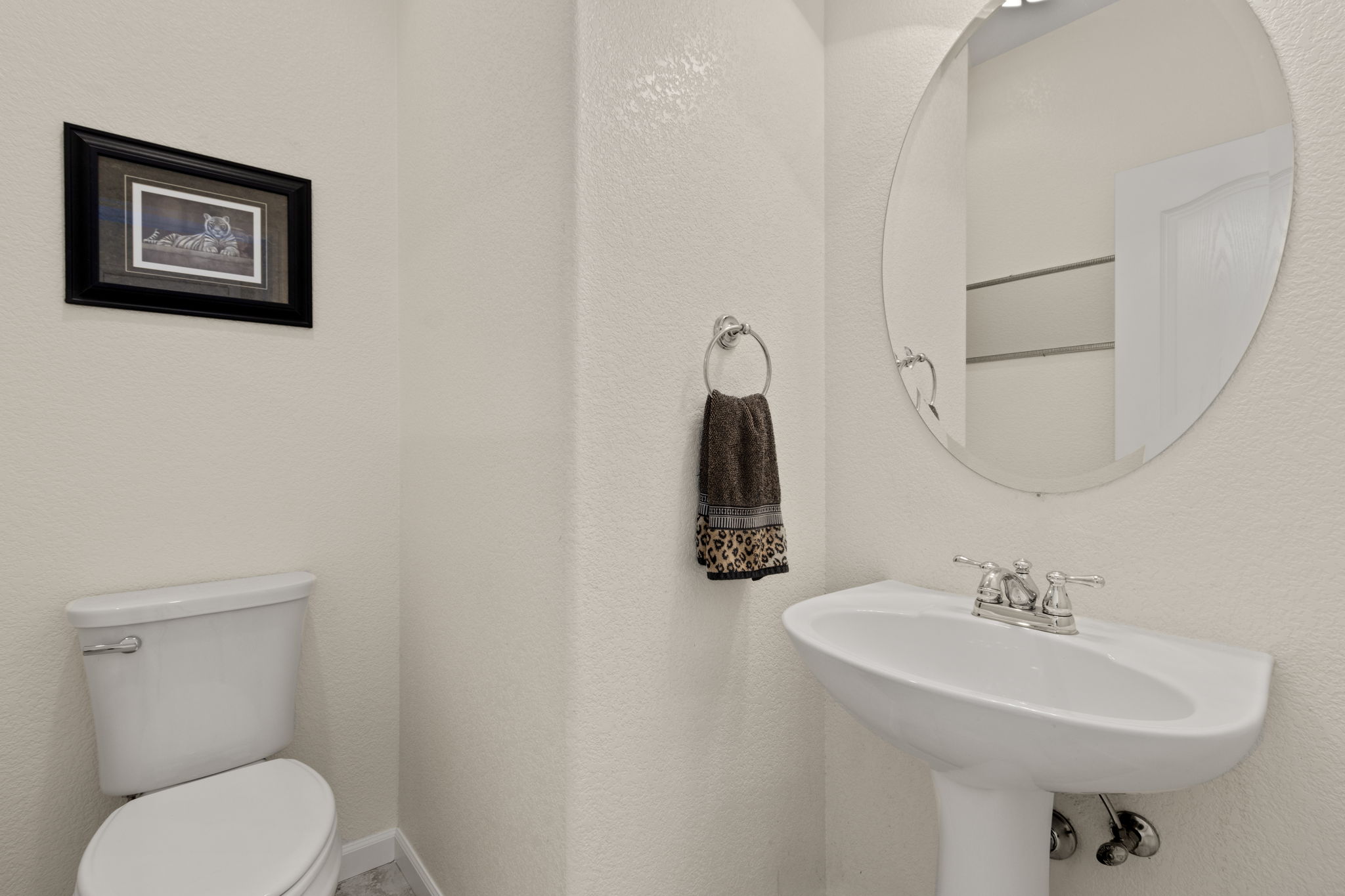 Main Level 1/2 Bath