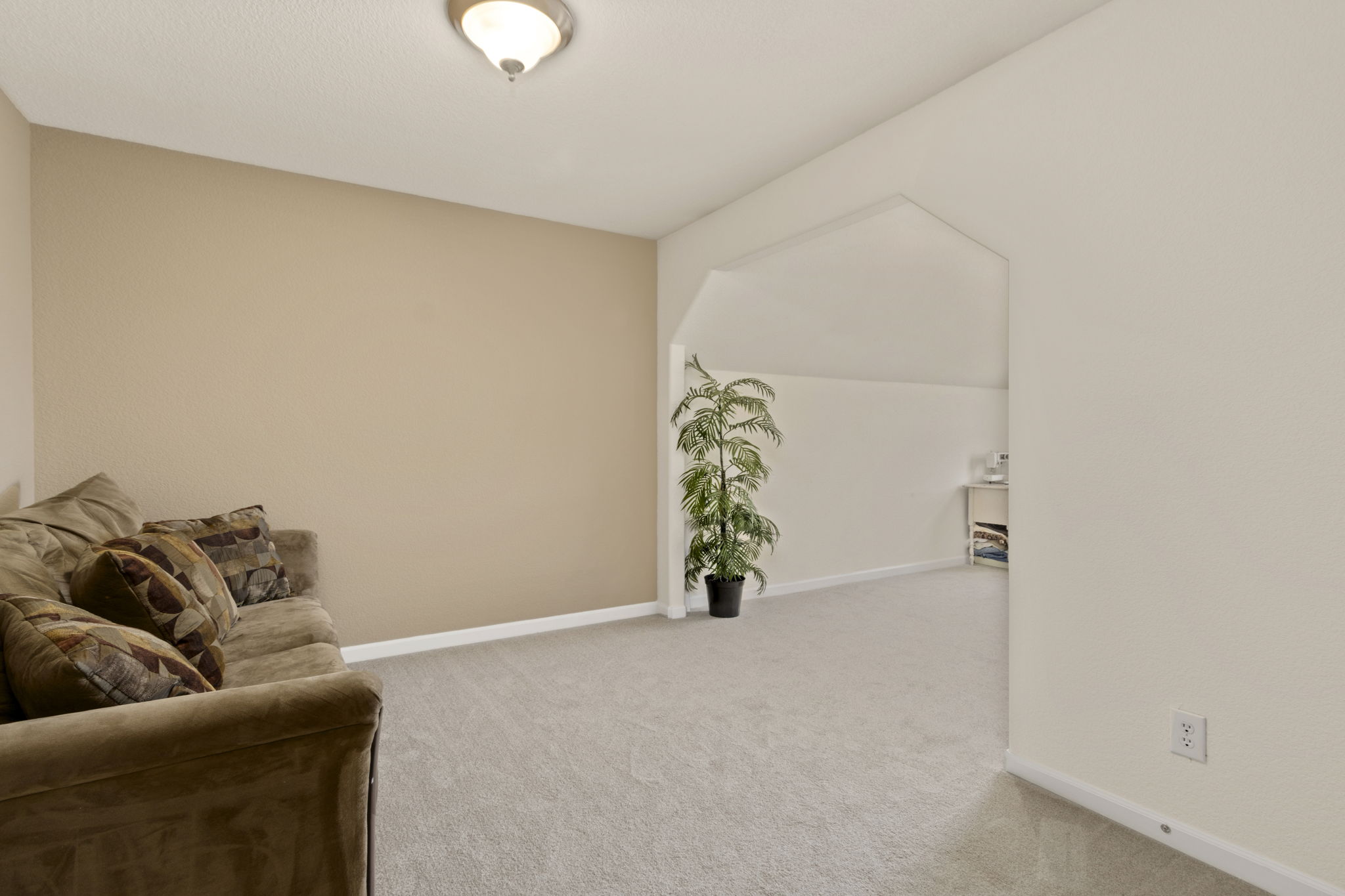 Family Room / Guest Bed #1
