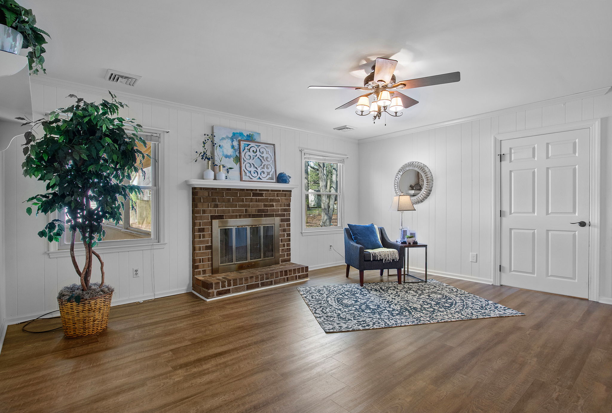 07-Living Room