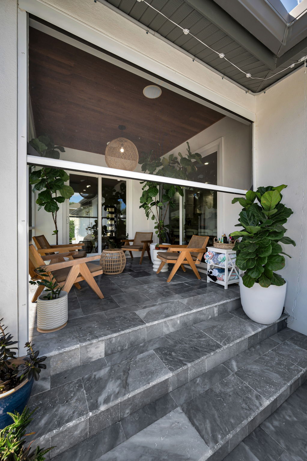 Screened Lanai4