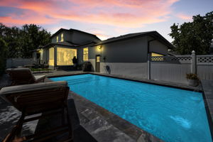Pool16