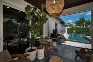 Screened Lanai14