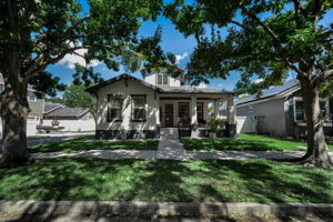 Front Exterior2
