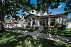 Front Exterior3