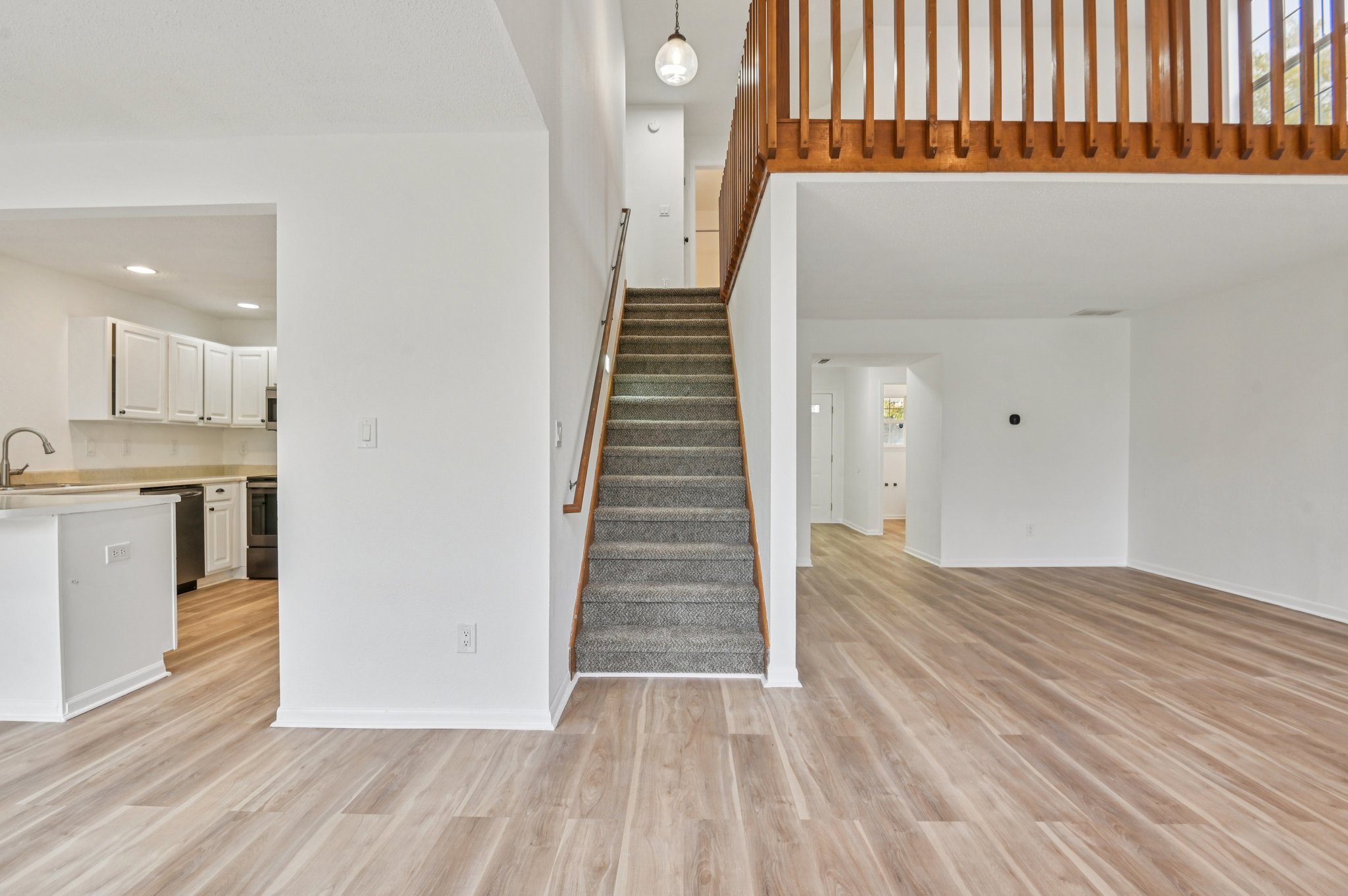 Liverpool Way-S2910-011.jpg