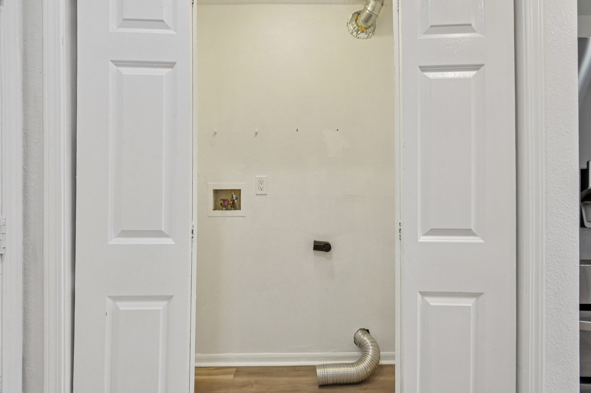 Liverpool Way-S2910-022.jpg