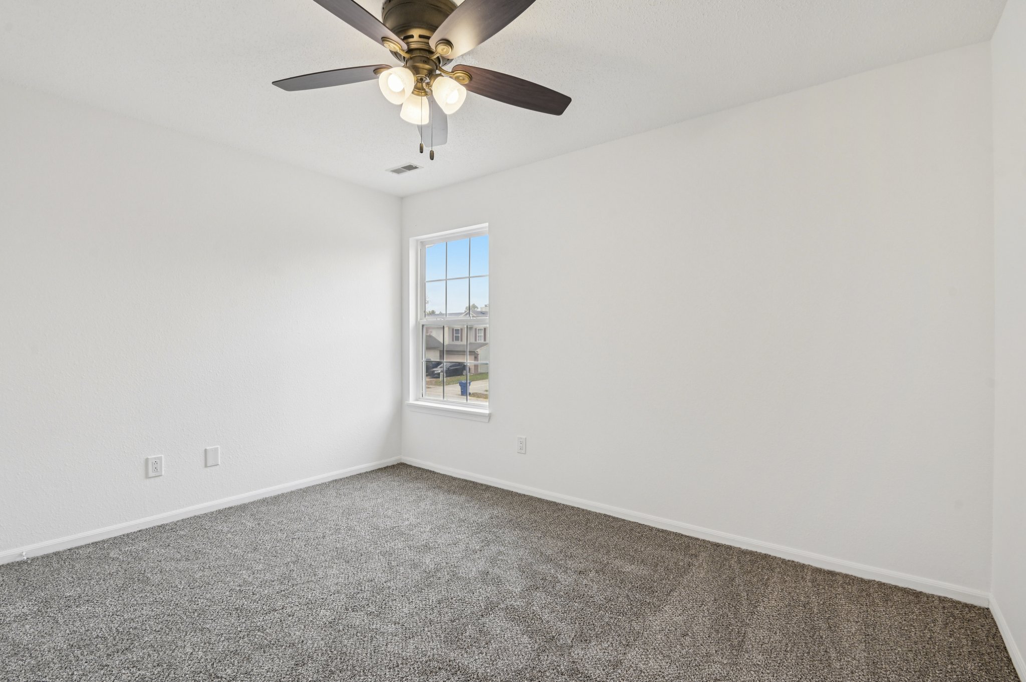 Liverpool Way-S2910-030.jpg