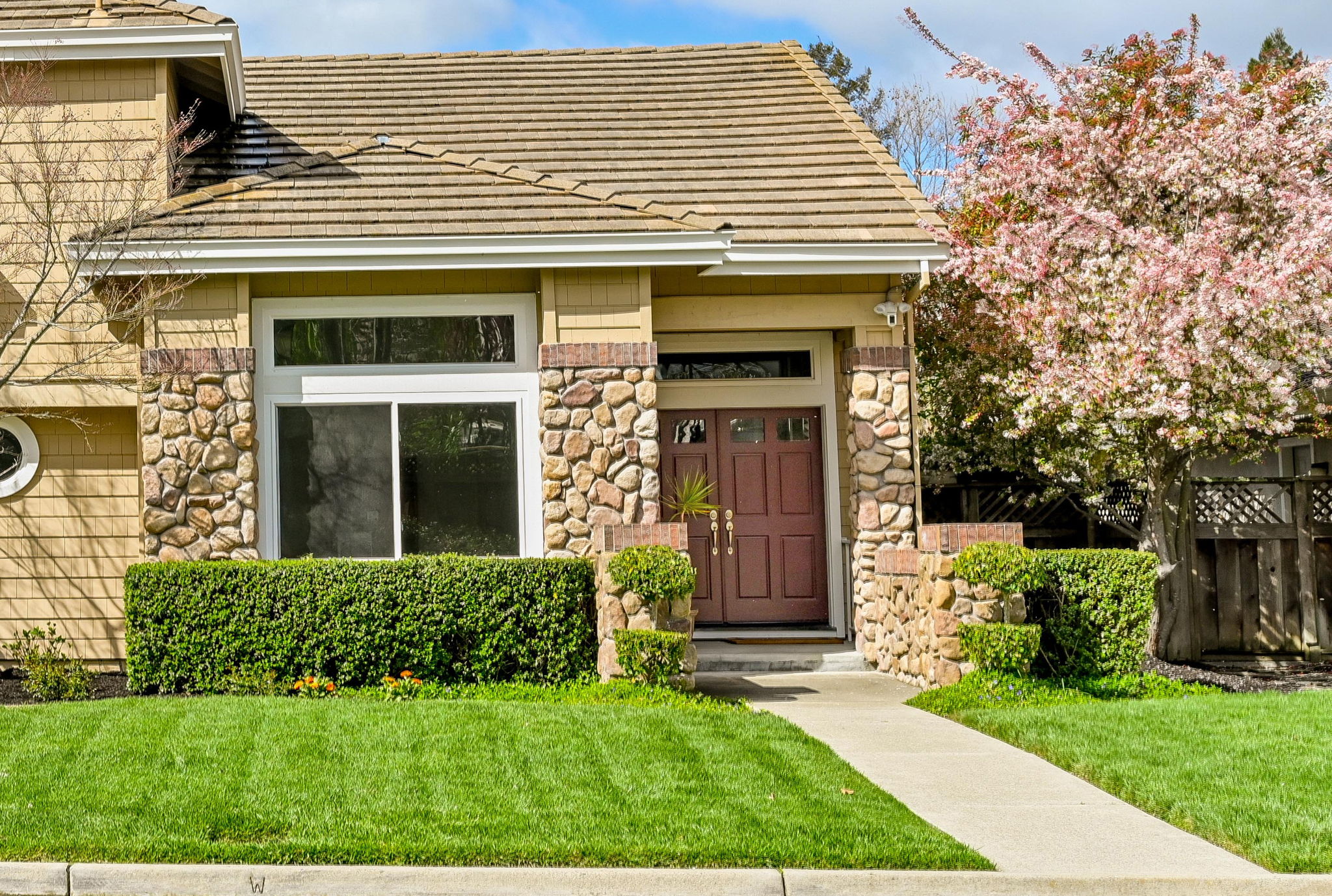 Belleterre Home Updated Throughout! ALL ACCESS PHOTO