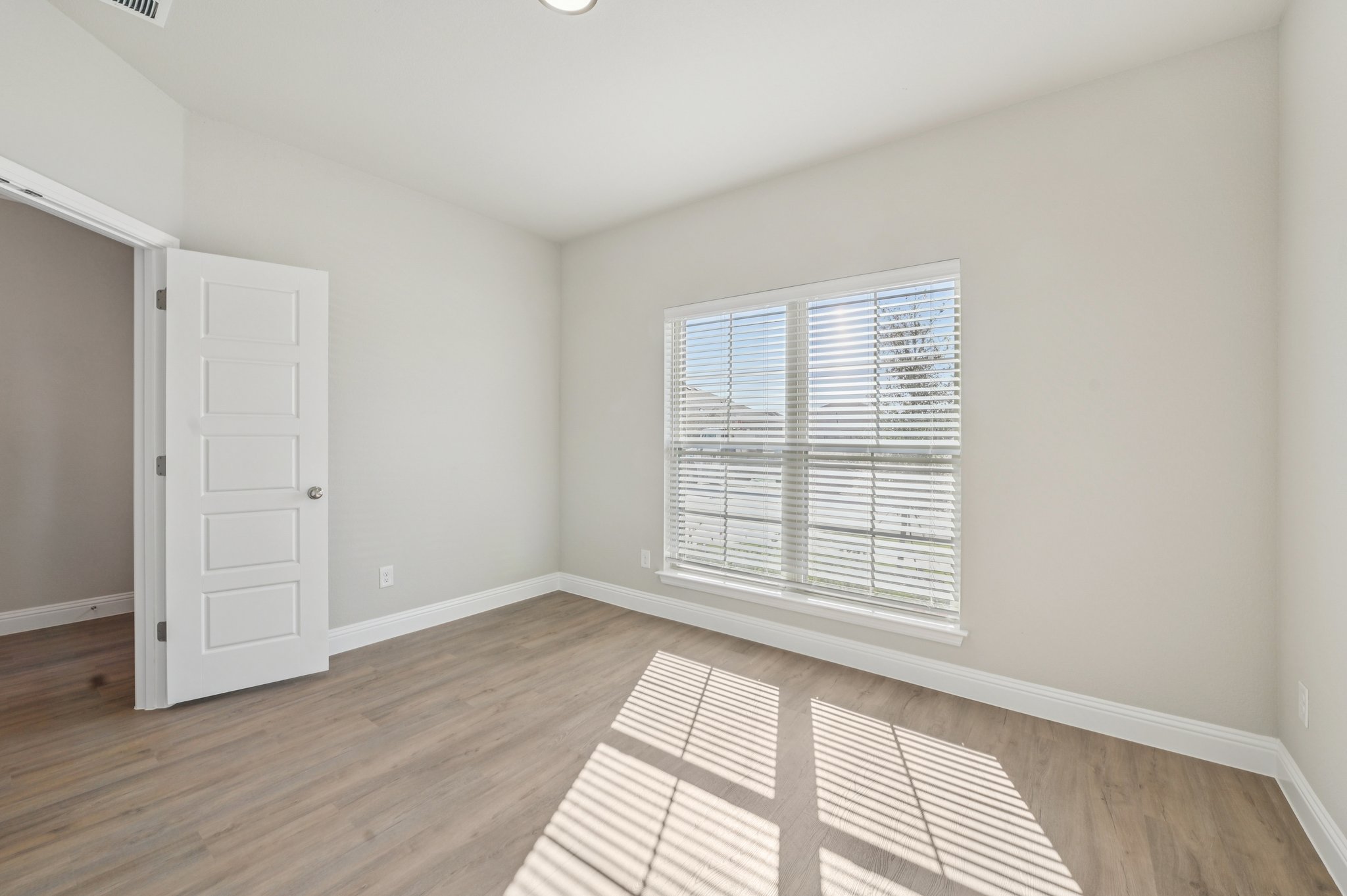 Nighthawk Trl-S1311-017.jpg