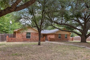 Oak Ridge Dr-S1808-003.jpg