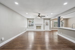 Oak Ridge Dr-S1808-008.jpg