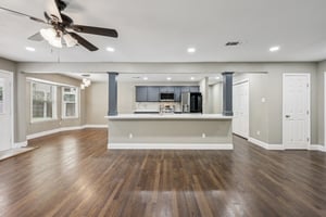 Oak Ridge Dr-S1808-010.jpg