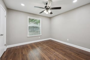 Oak Ridge Dr-S1808-024.jpg