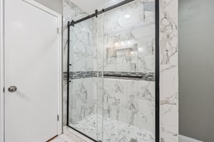 Oak Ridge Dr-S1808-026.jpg