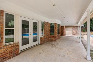 Oak Ridge Dr-S1808-029.jpg