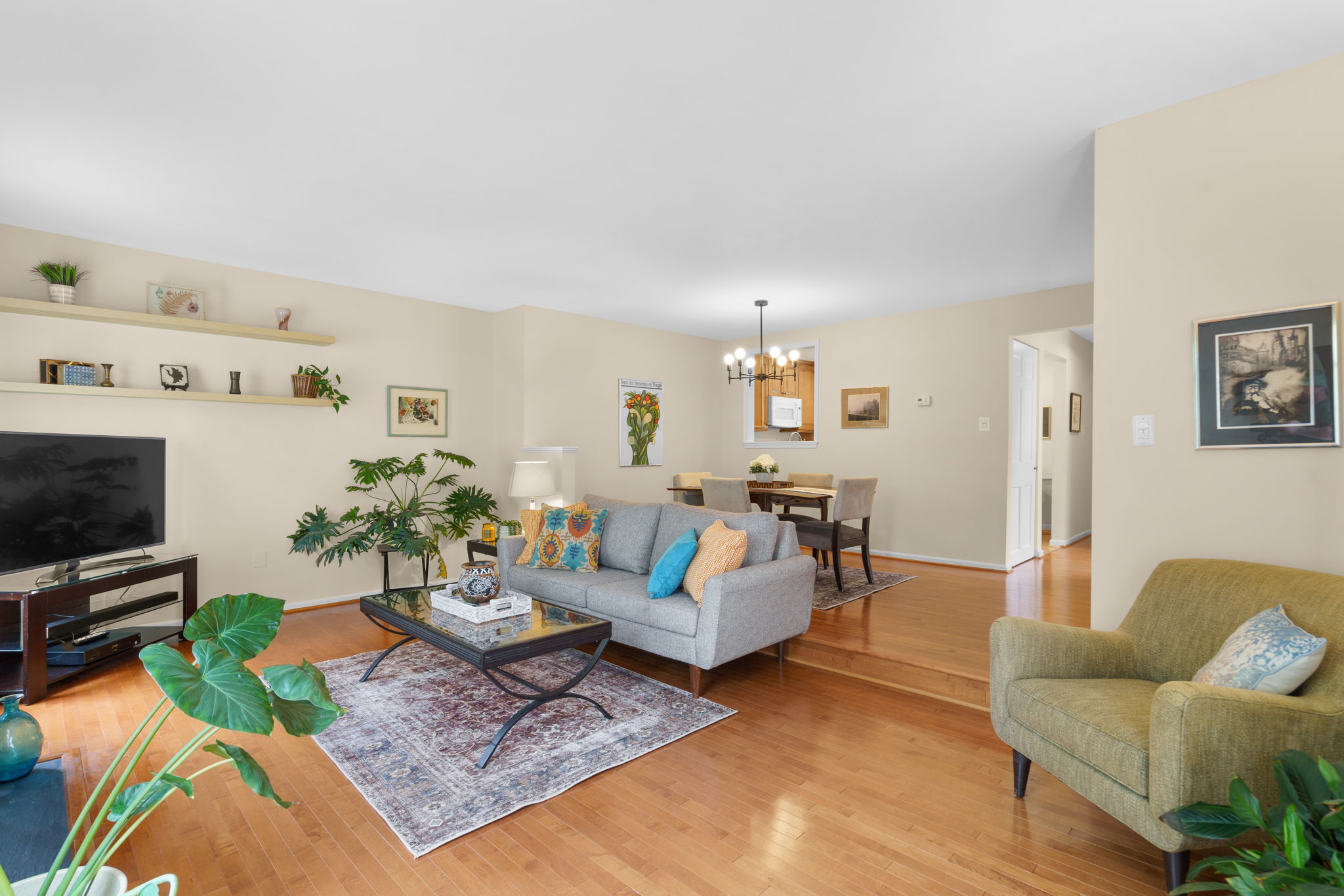 11. 10331 Green Holly Terrace