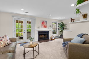 31. 10331 Green Holly Terrace