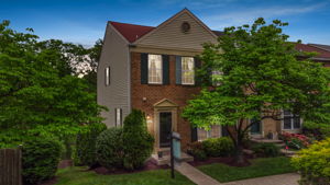 01. 10331 Green Holly Terrace
