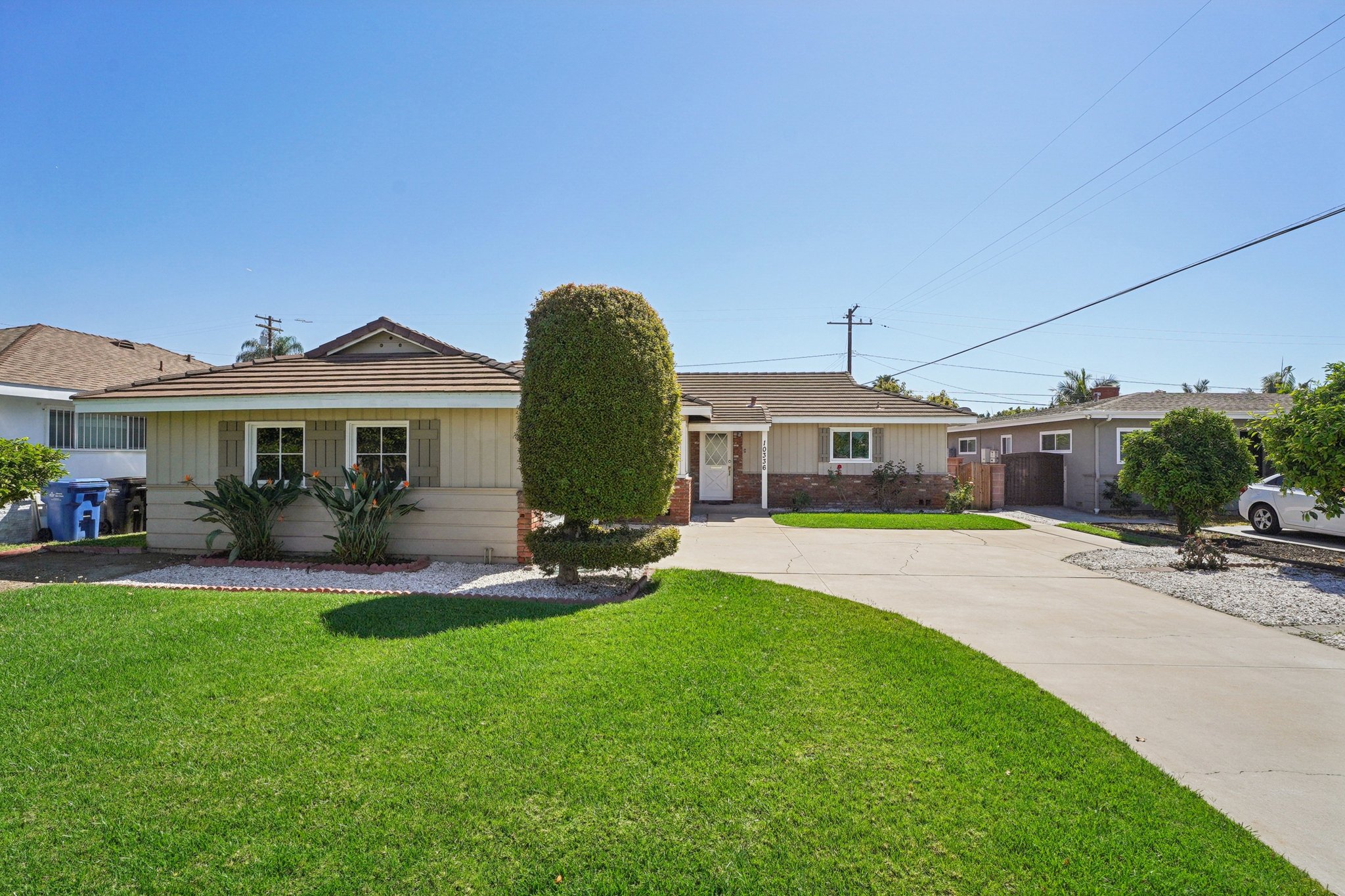 Hasty Ave-S2103-003.jpg