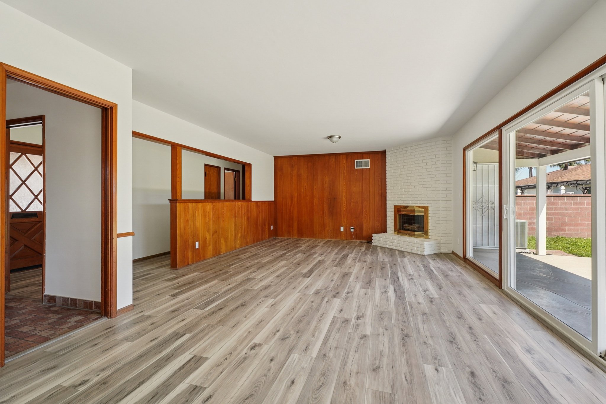 Hasty Ave-S2103-005.jpg