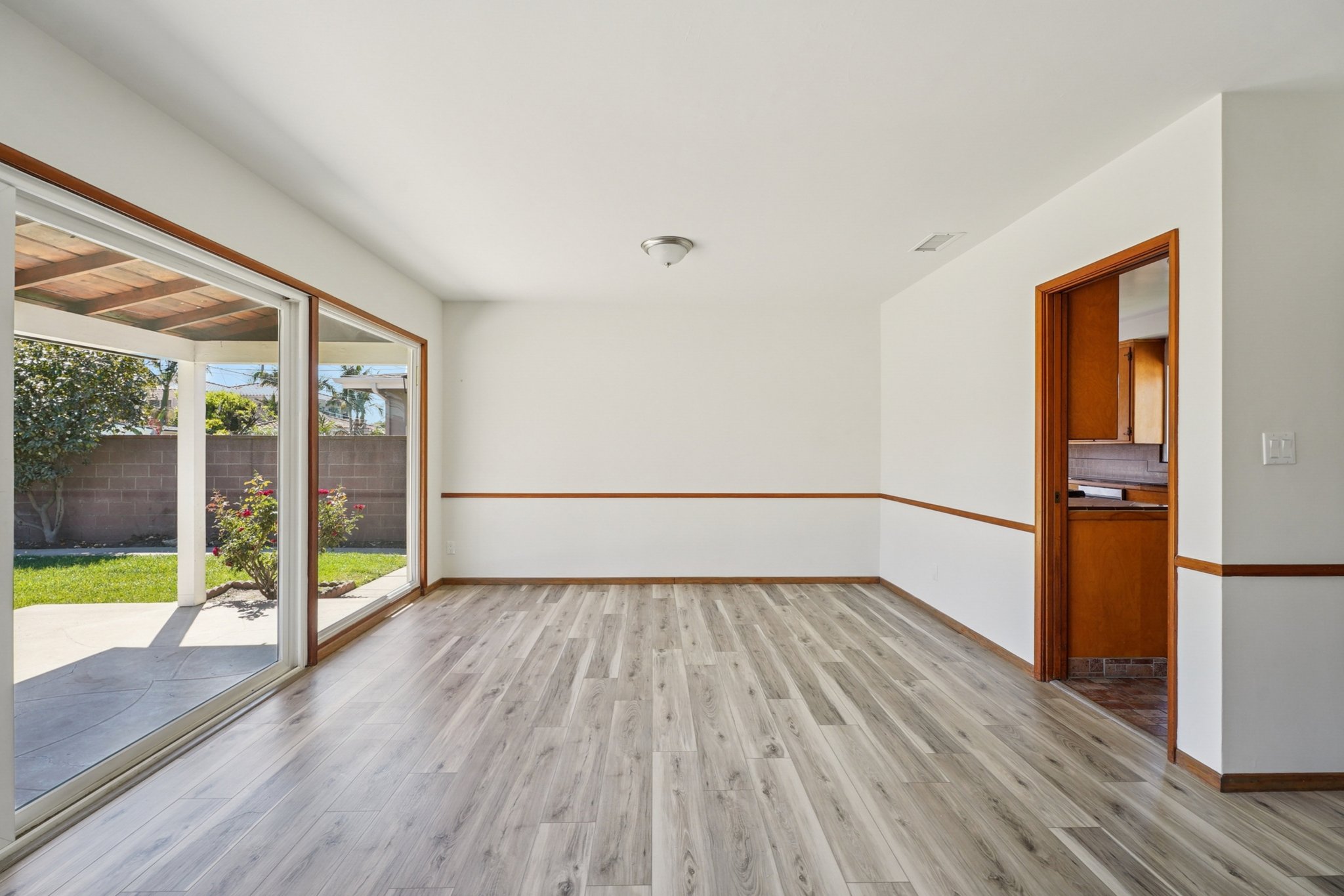 Hasty Ave-S2103-007.jpg