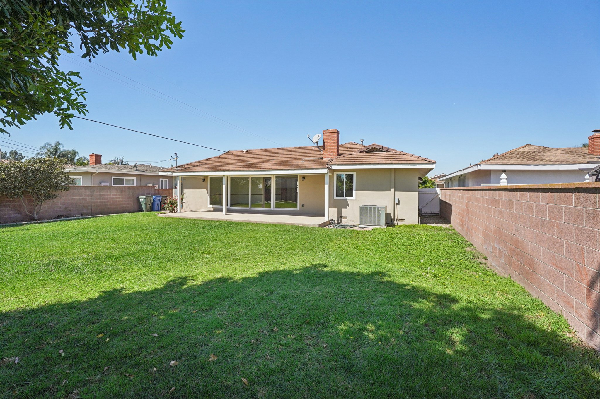 Hasty Ave-S2103-028.jpg