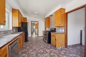 Hasty Ave-S2103-012.jpg