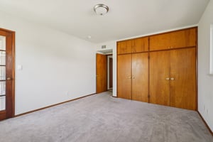 Hasty Ave-S2103-027.jpg