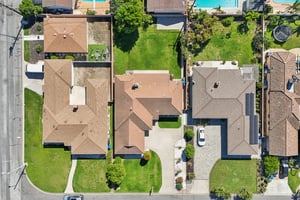 Hasty Ave-S2103-035.jpg