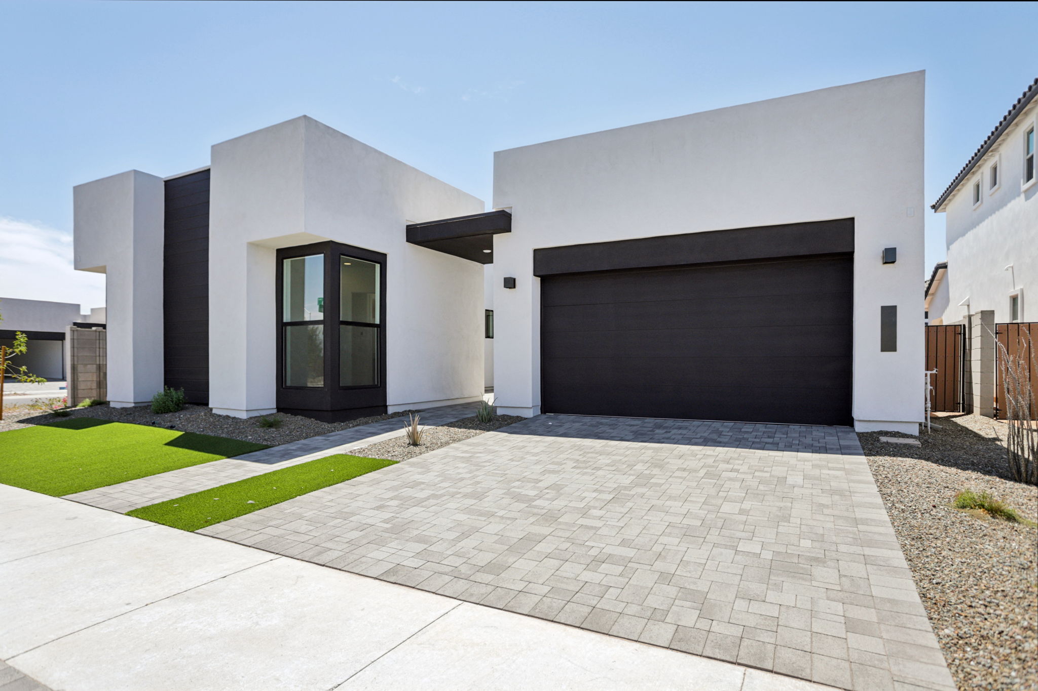 E Utah Ave-002