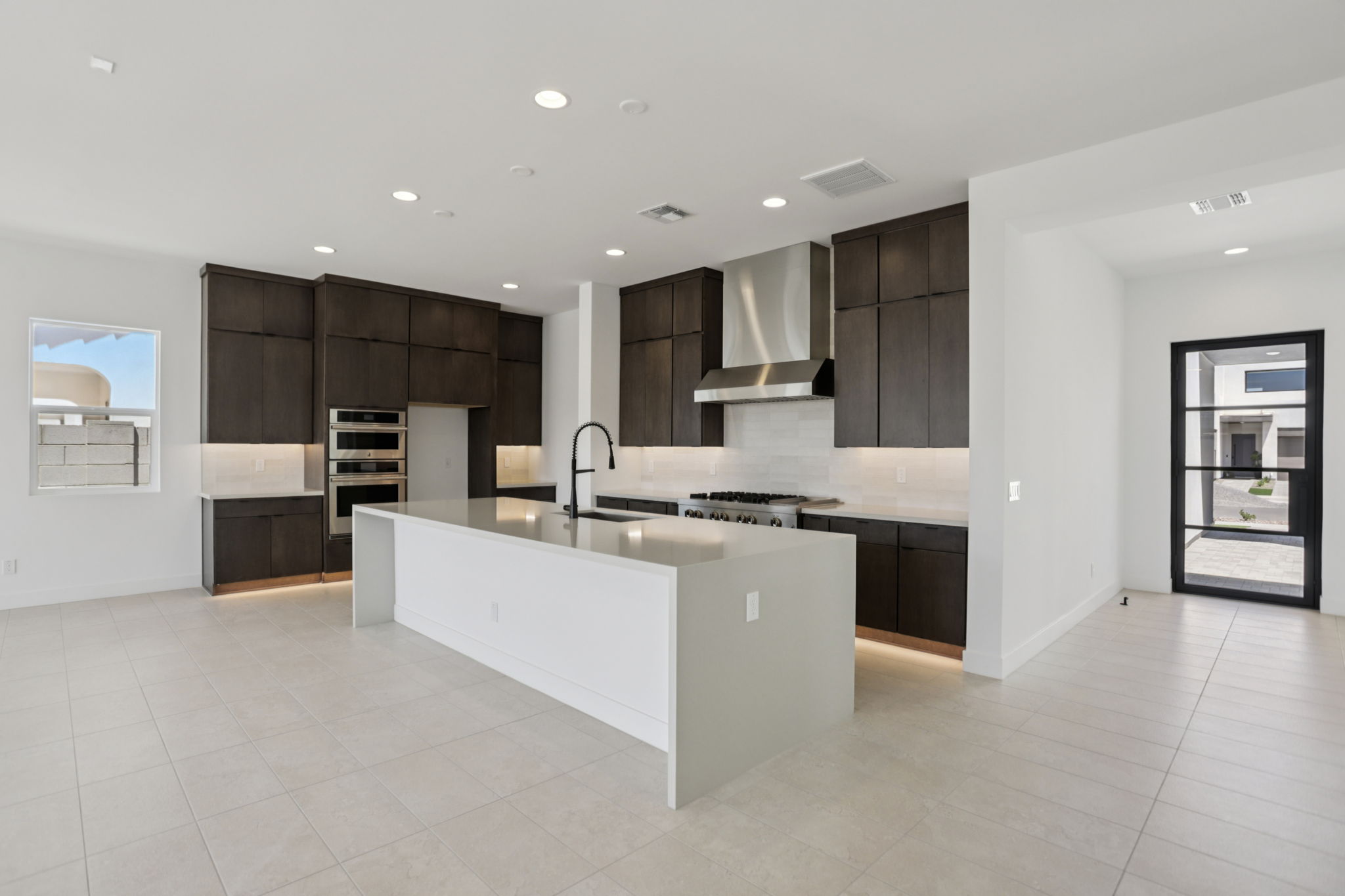 E Utah Ave-012
